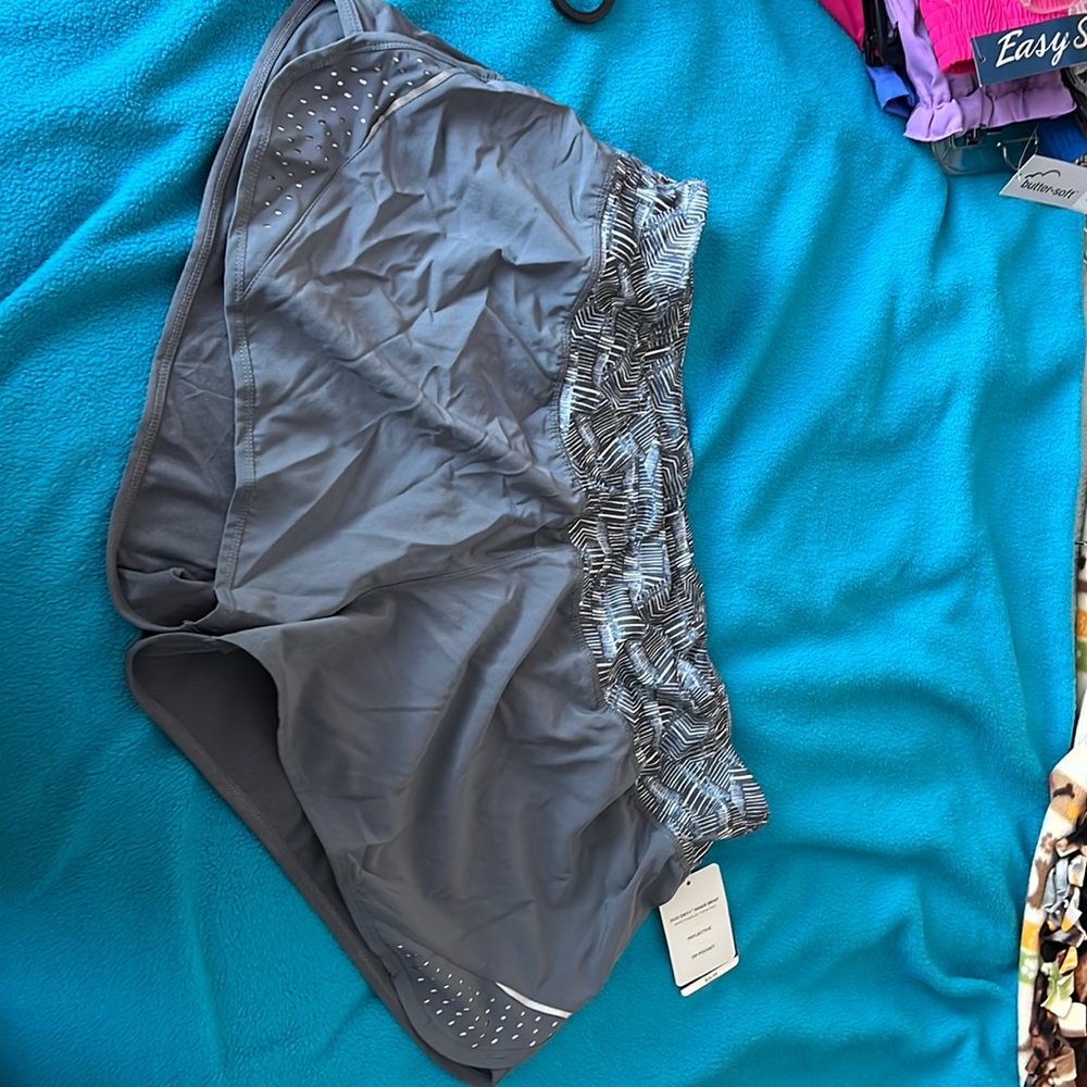 NWT CHAMPION Jogging Shorts Plus Size